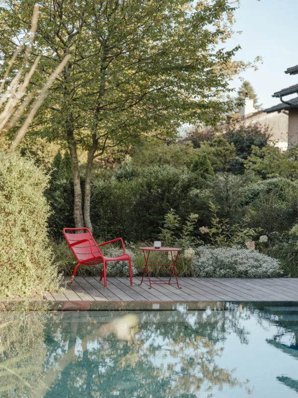 Gartenanlage mit Natursteinpool